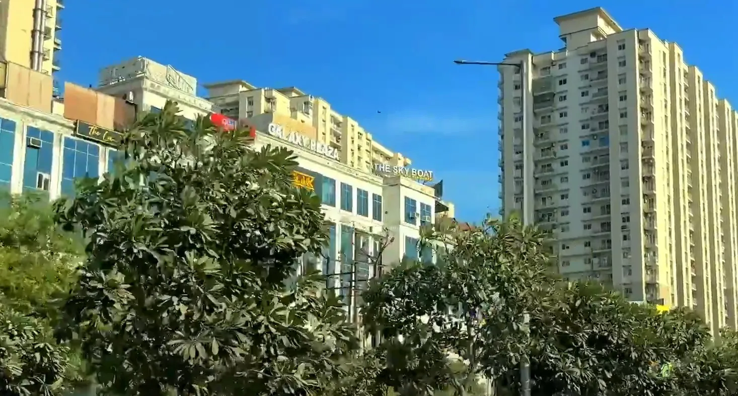 Gaur City Resale Residential Flats